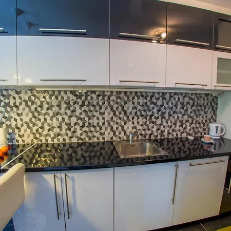 Charming Avenue Apartman *