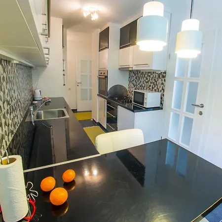 Charming Avenue Apartman