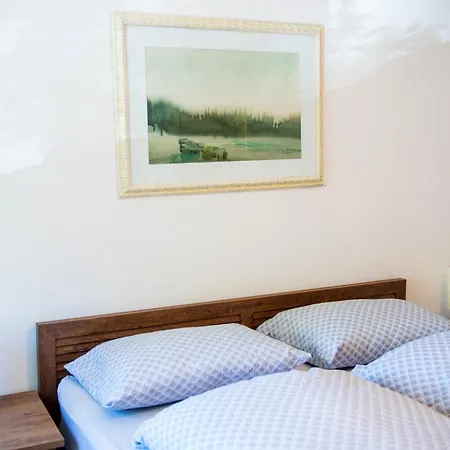 Charming Avenue Apartman *