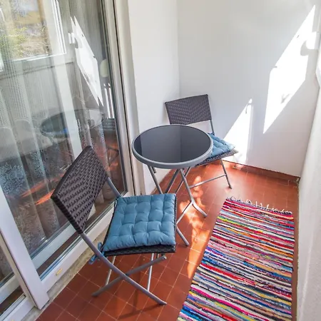 Charming Avenue Apartman *