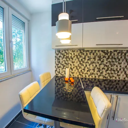 Apartment Charming Avenue